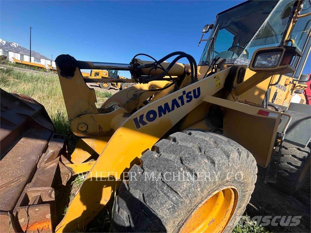 Komatsu WA250-5L Incarcator pe pneuri