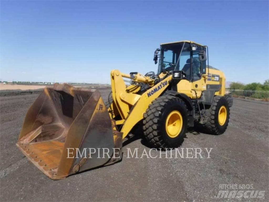 Komatsu WA270-8 Incarcator pe pneuri