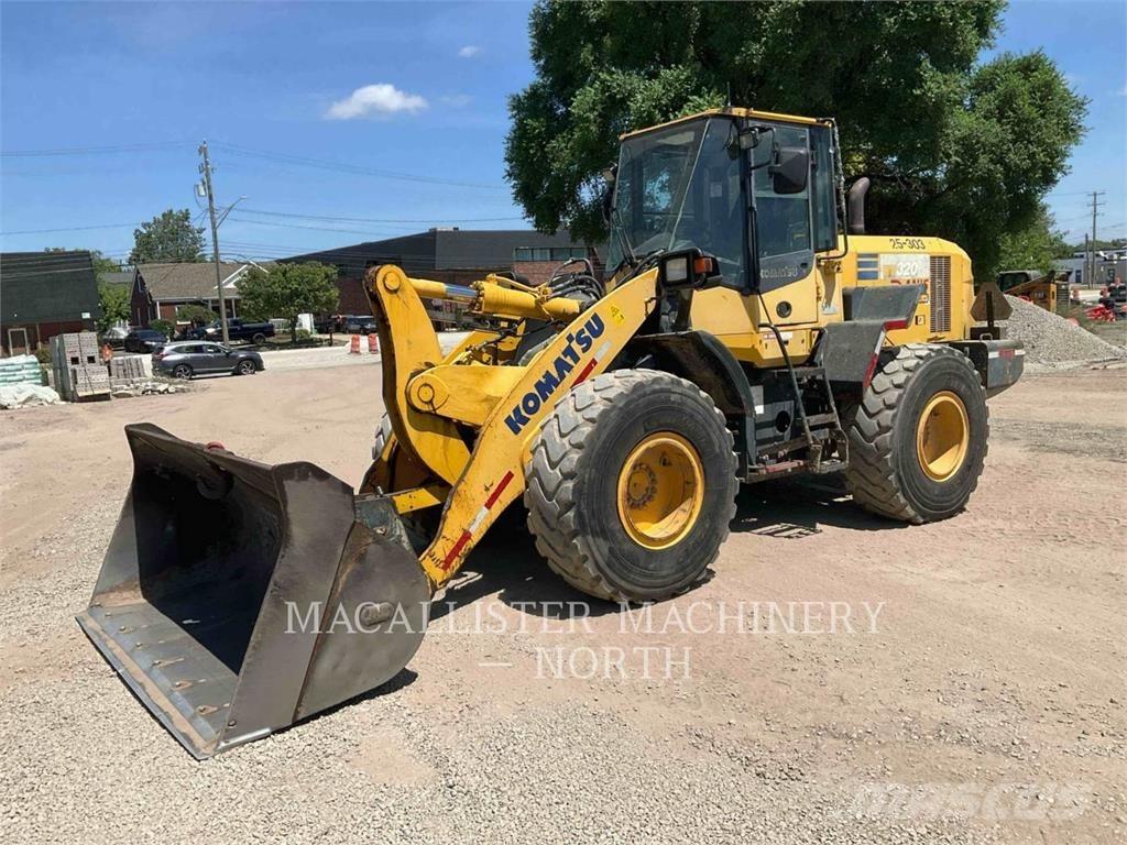 Komatsu WA320-7 Incarcator pe pneuri