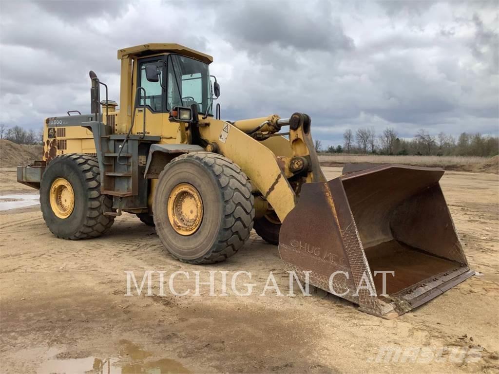 Komatsu WA500-3L Incarcator pe pneuri
