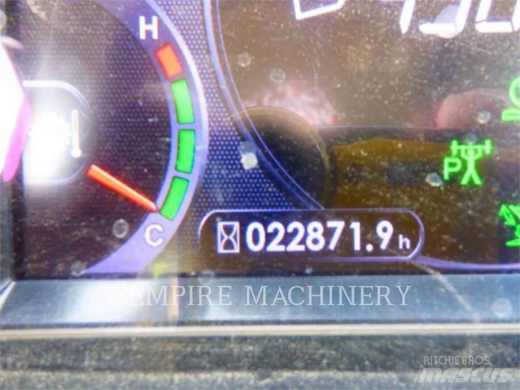 Komatsu WA600-8 Incarcator pe pneuri