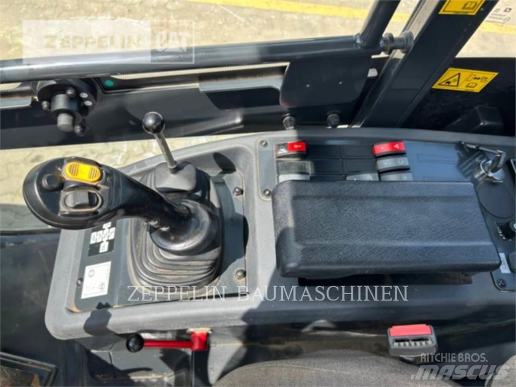 Komatsu WA80M-8EO Incarcator pe pneuri