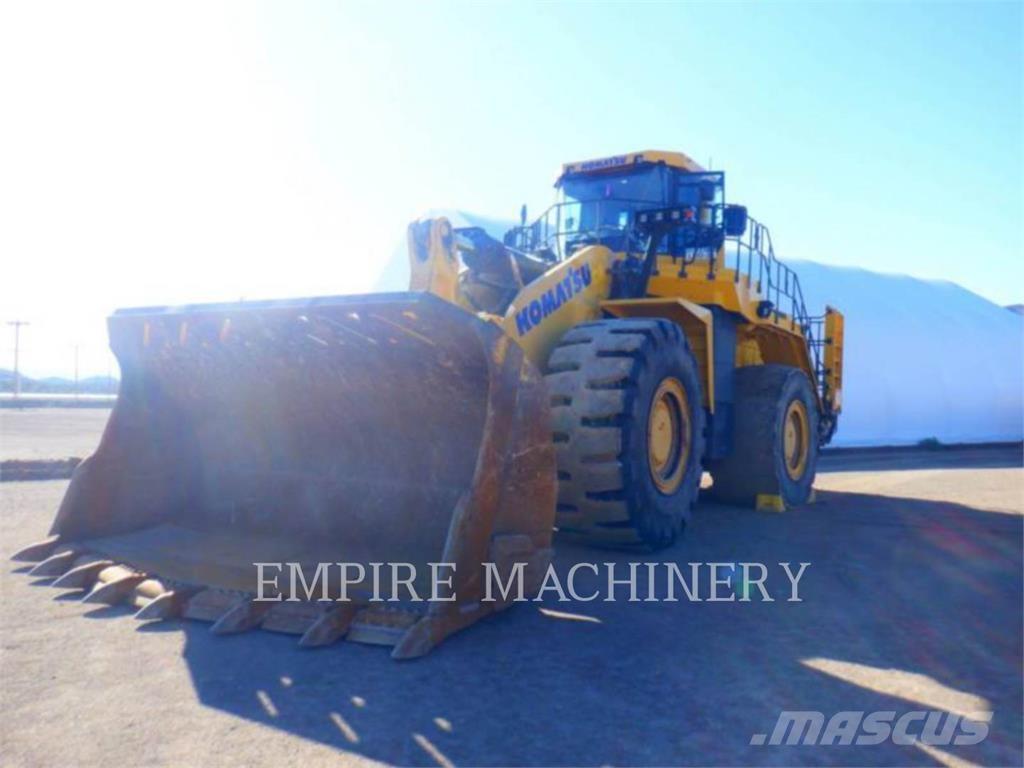 Komatsu WA900-8 Incarcator pe pneuri