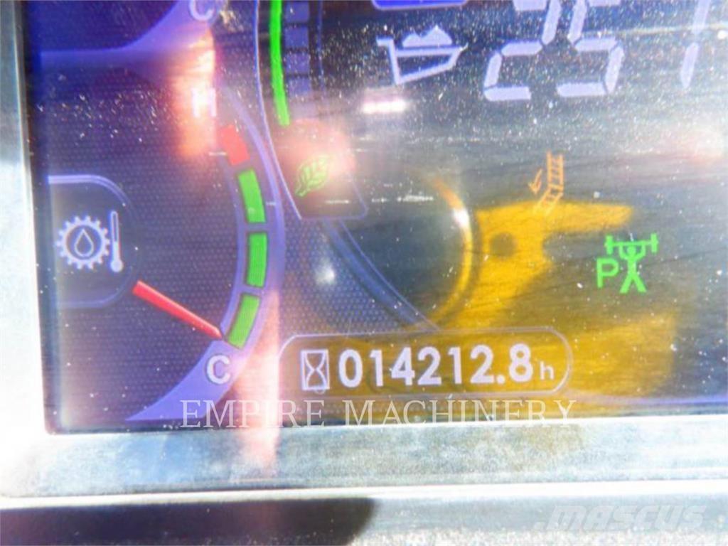 Komatsu WA900-8 Incarcator pe pneuri