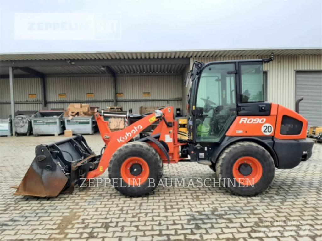 Kubota R090 Incarcator pe pneuri