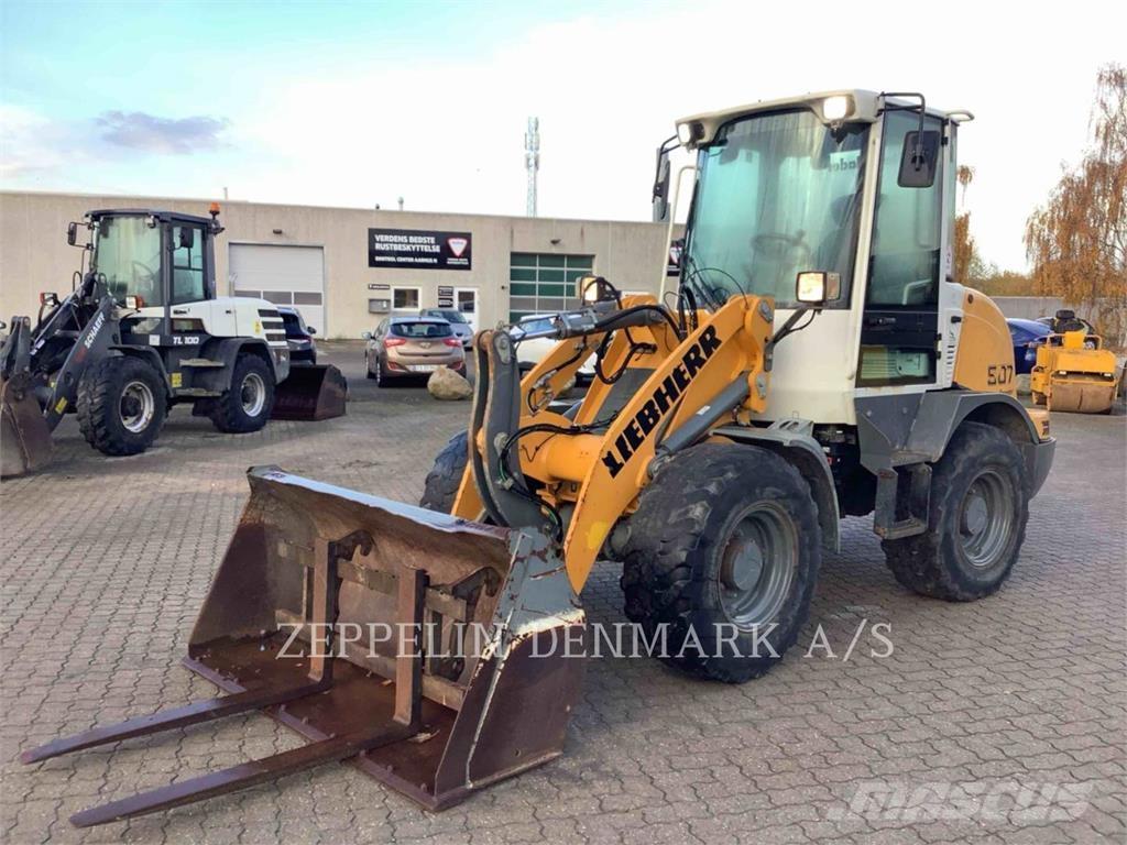 Liebherr 507 Incarcator pe pneuri