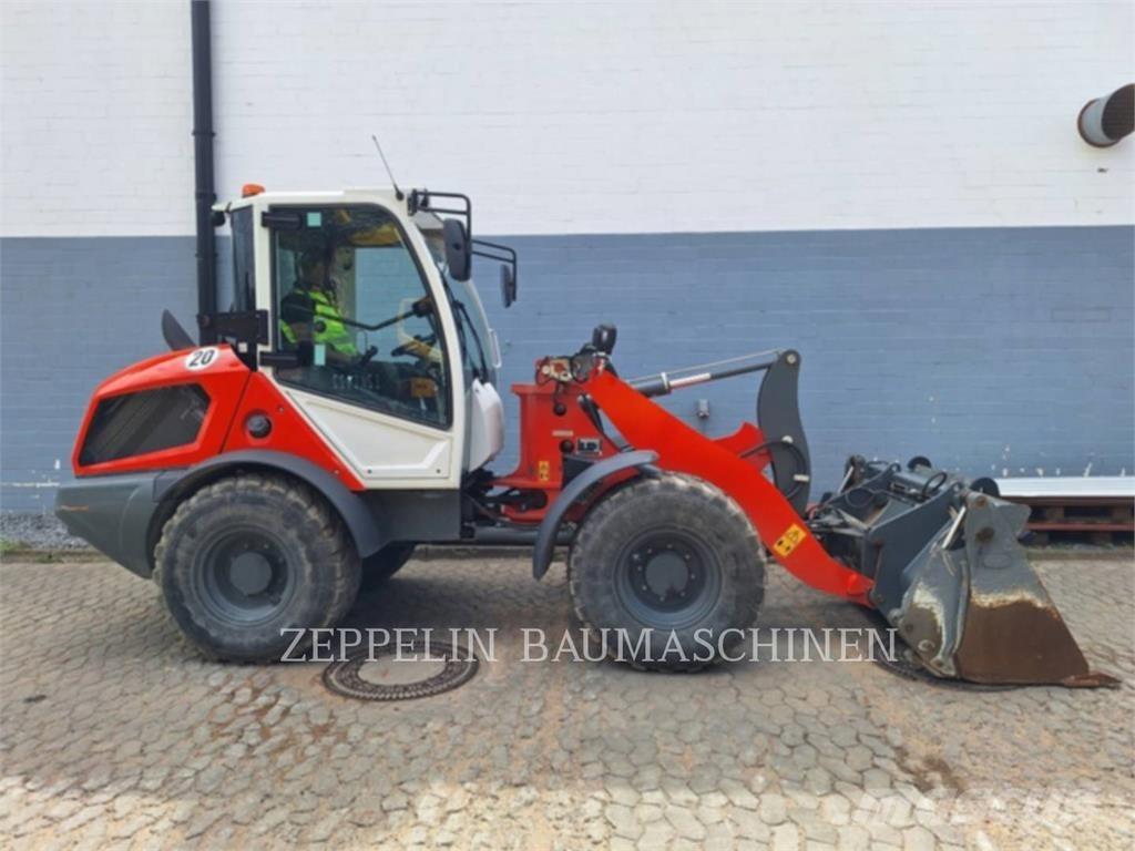 Liebherr L506 Incarcator pe pneuri