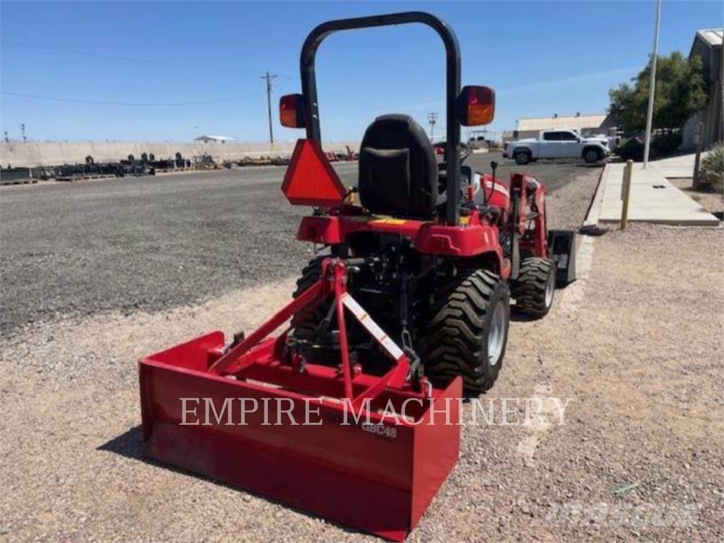 Massey Ferguson GC1723E Tractoare