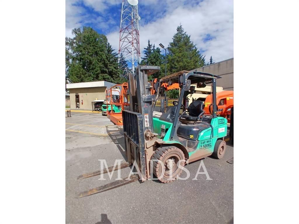 Mitsubishi FG30N-LP Strivuitoare-altele
