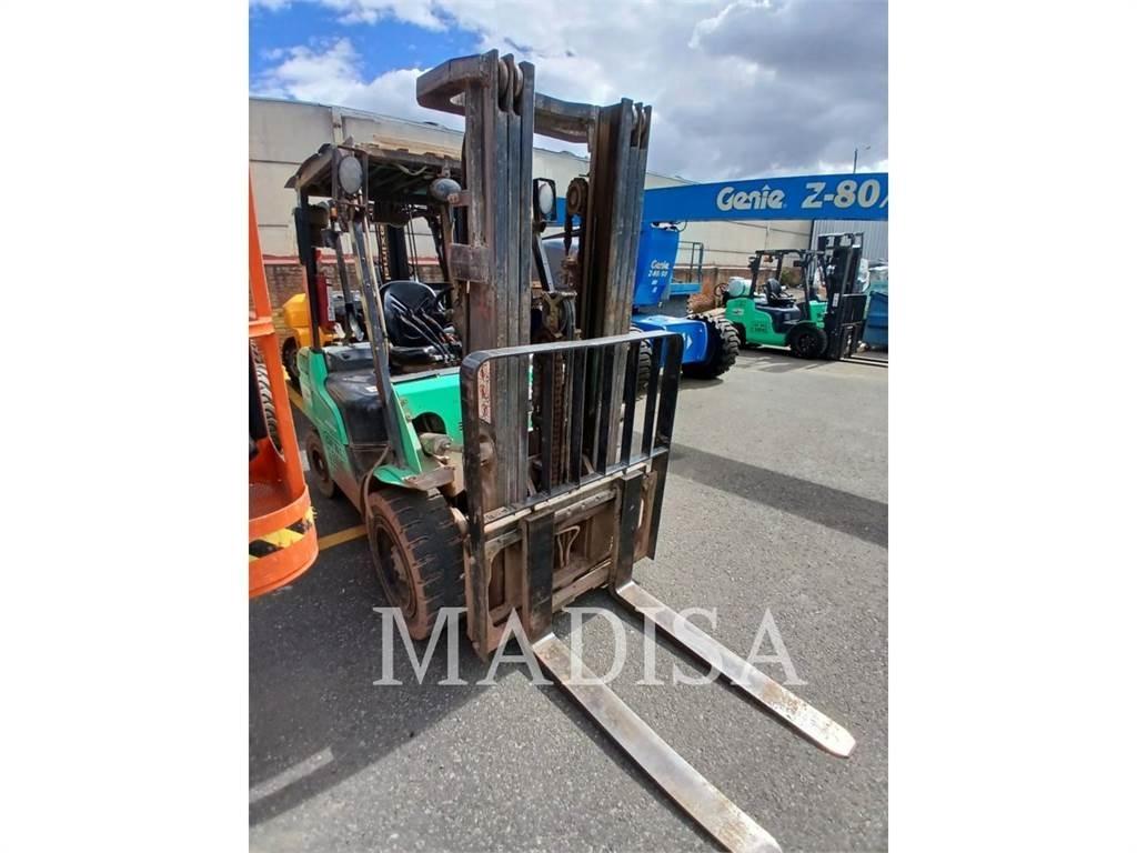 Mitsubishi FG30N-LP Strivuitoare-altele