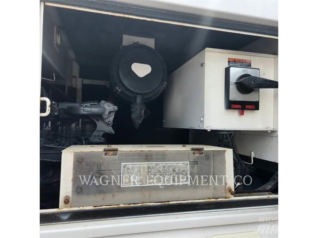 MultiQuip DCA150SSIU Alte generatoare