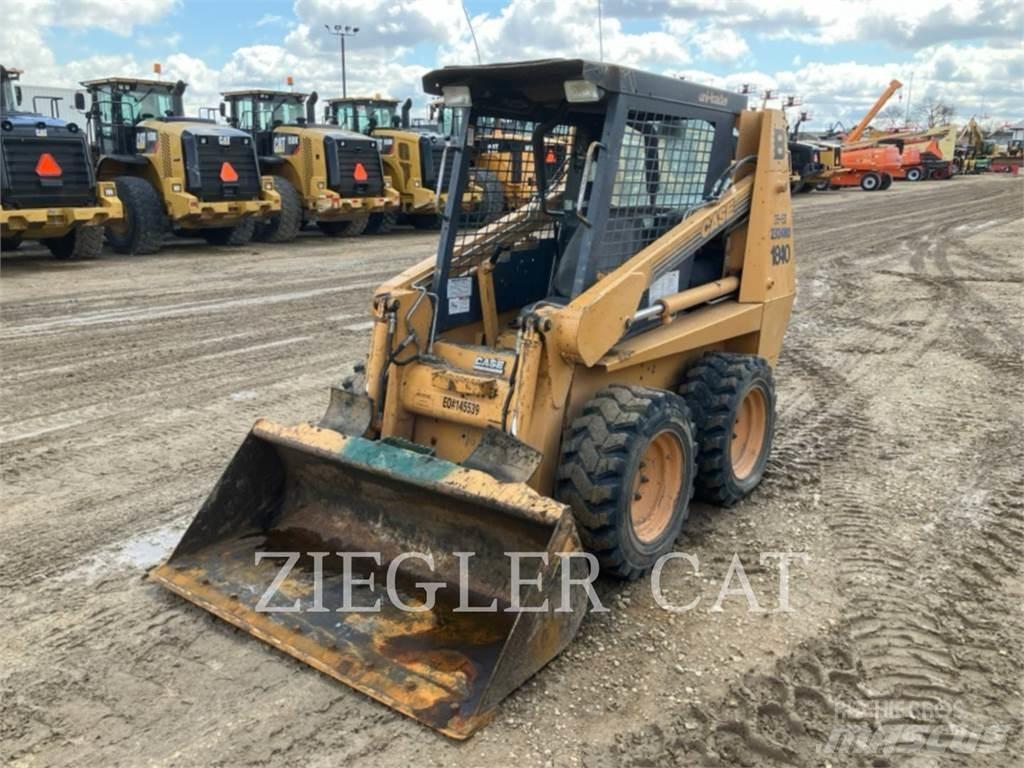 New Holland 1840 Mini incarcator