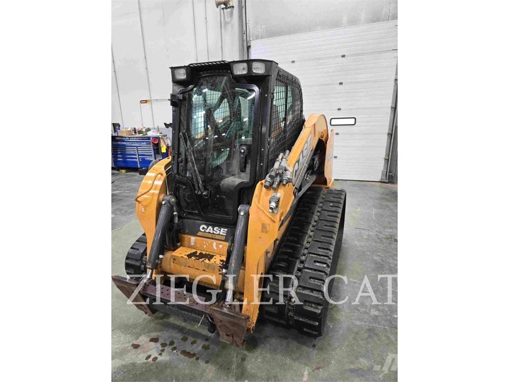 New Holland TV380 Încarcatoare cu excavator