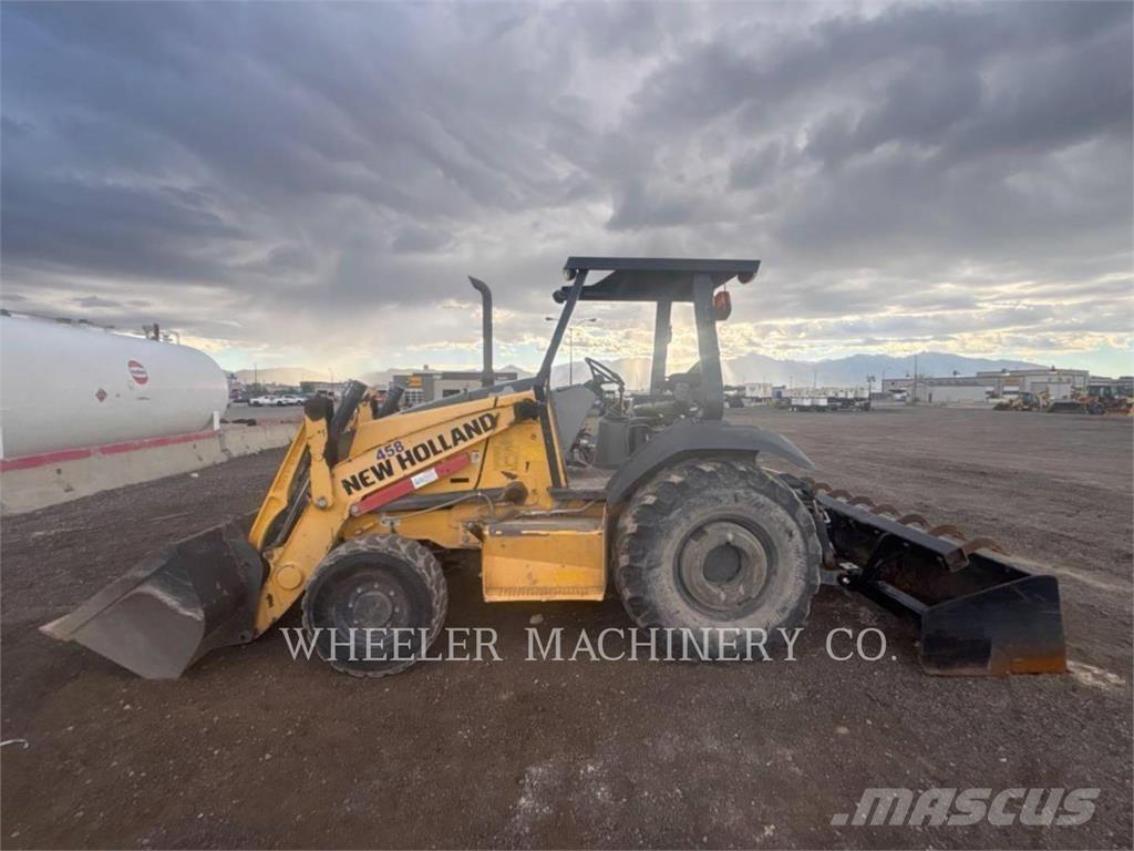 New Holland U80C IL Buldoexcavatoare
