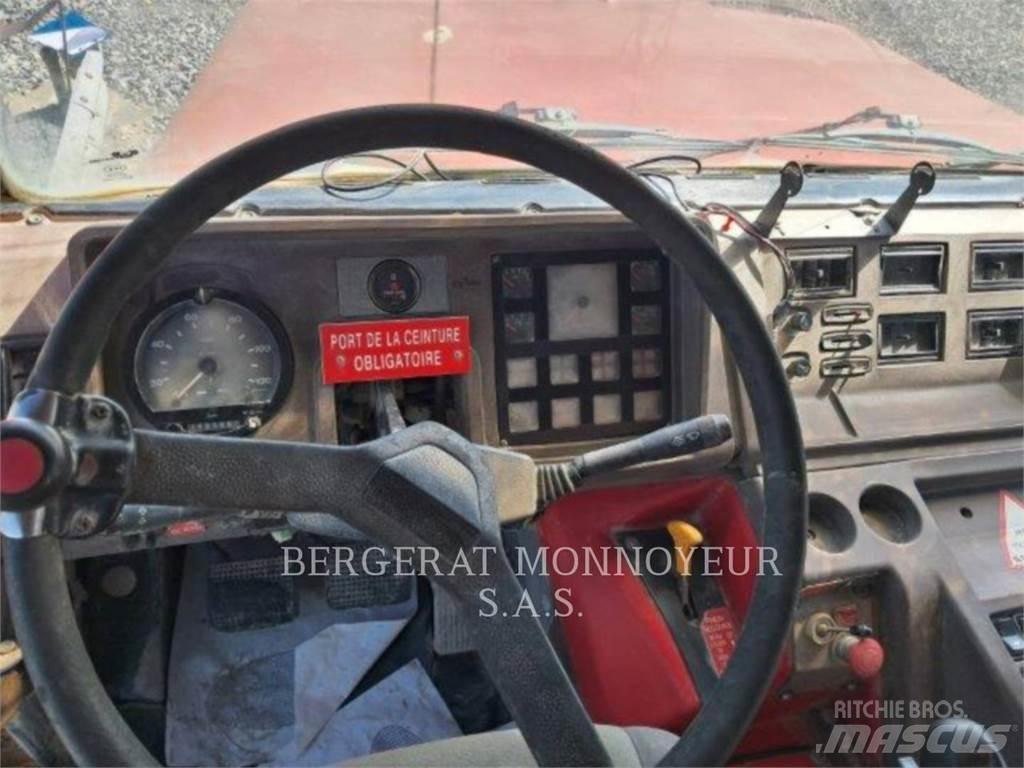 Perlini 131 33 Transportoare articulate