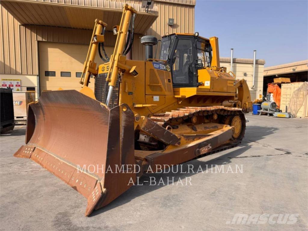 SEM MACHINERY SEM 832F Buldozere pe senile