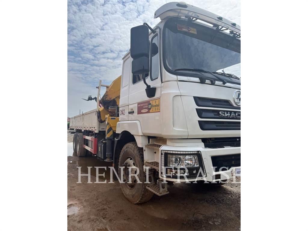 Shacman CAMION GRUE 12T Macara pentru orice teren