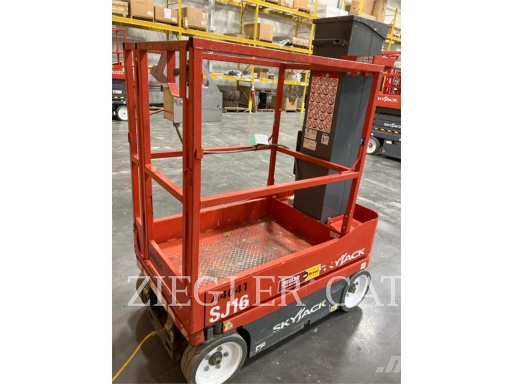 Skyjack SJ16 Platforme foarfeca