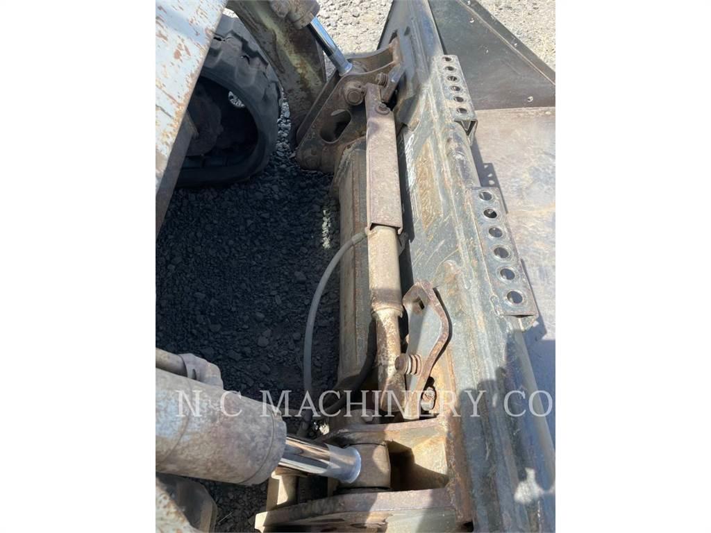 Takeuchi TL230 Mini incarcator