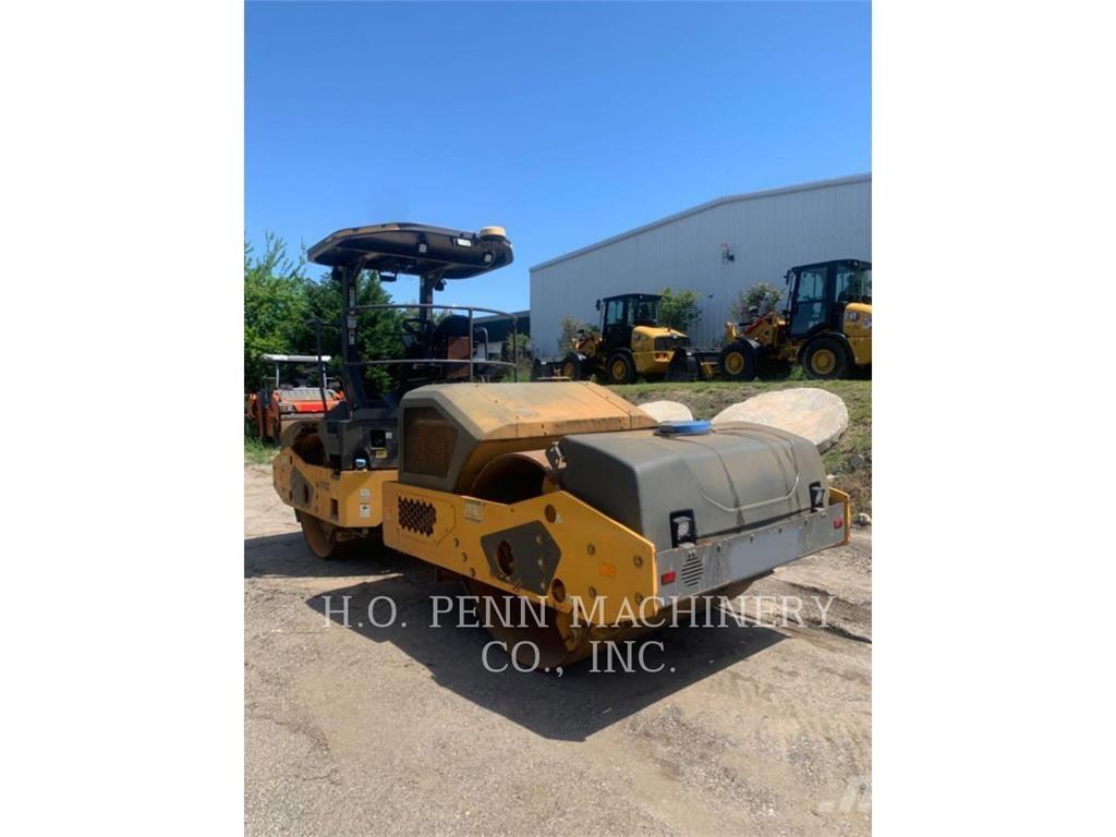 Volvo D110B Compactoare sol