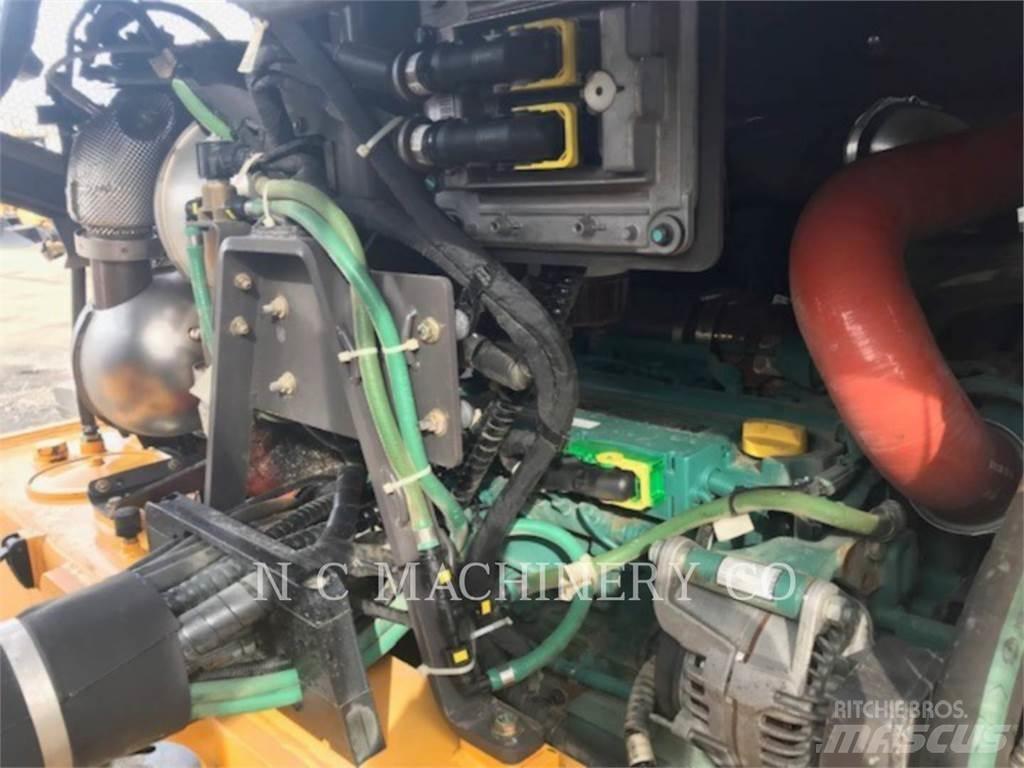 Volvo DD120C Pavatoare asfalt