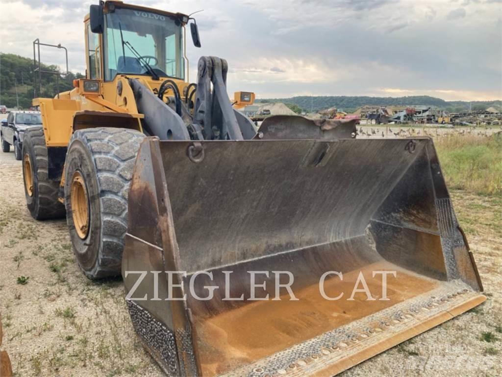 Volvo L220E Incarcator pe pneuri