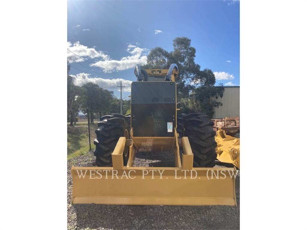 Weiler S450 Utilaje de manevrarea a bustenilor