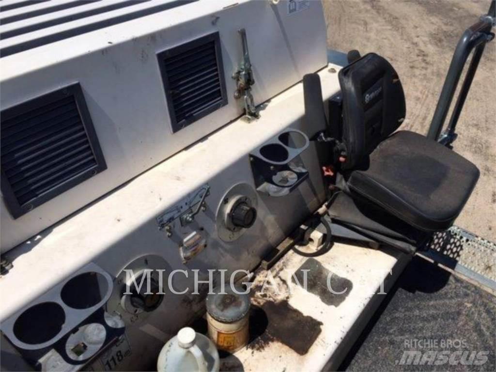 Wirtgen W2100 Utilaje asfalt cu freze reci