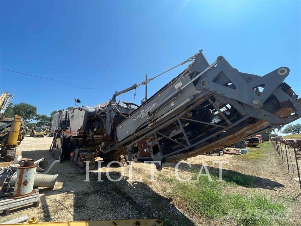 Wirtgen W220 Utilaje asfalt cu freze reci
