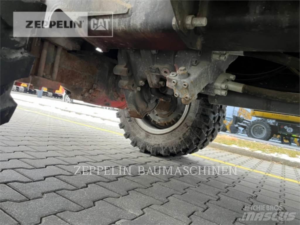 Zeppelin ZM110 Excavatoare cu roti