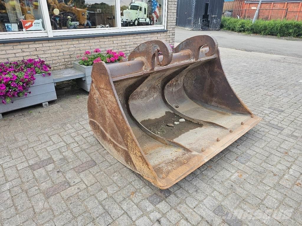  Onbekend Slotenbak Pistoane