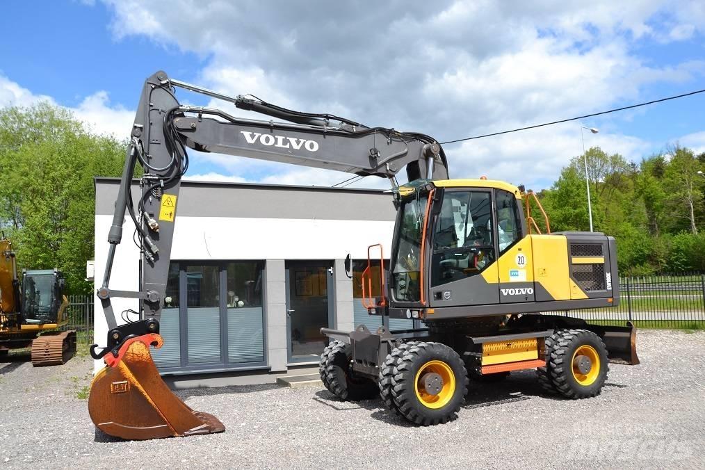 Volvo EW 180 E Excavatoare cu roti