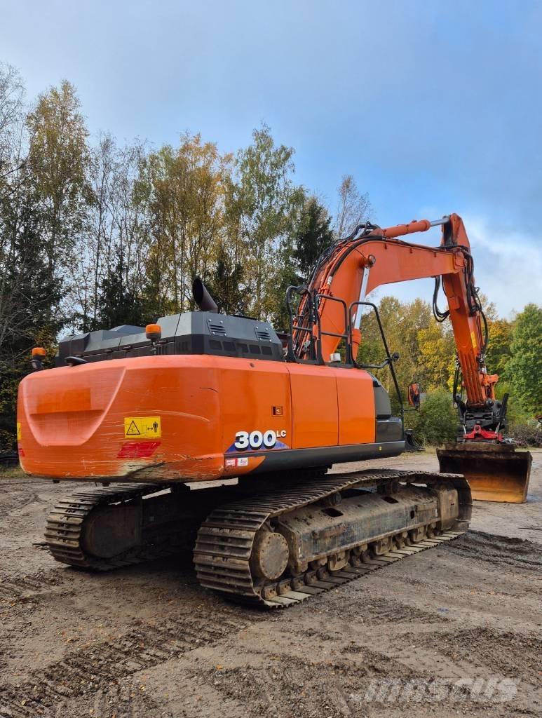Hitachi ZX 300 LC-6 Excavatoare pe șenile
