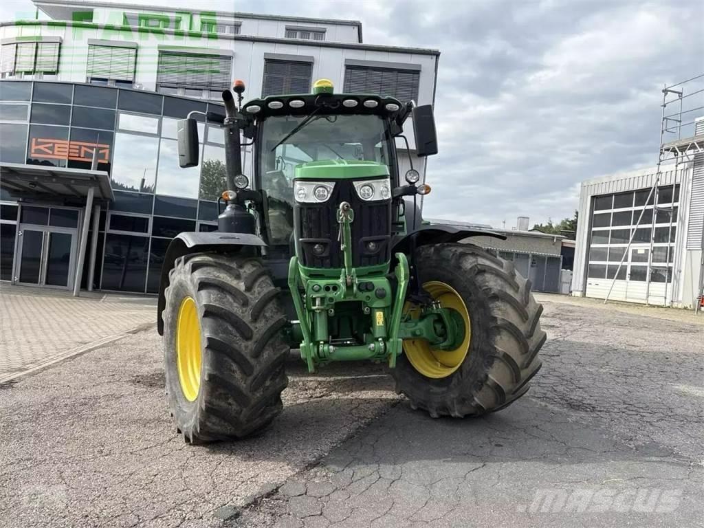 John Deere 6215r Tractoare