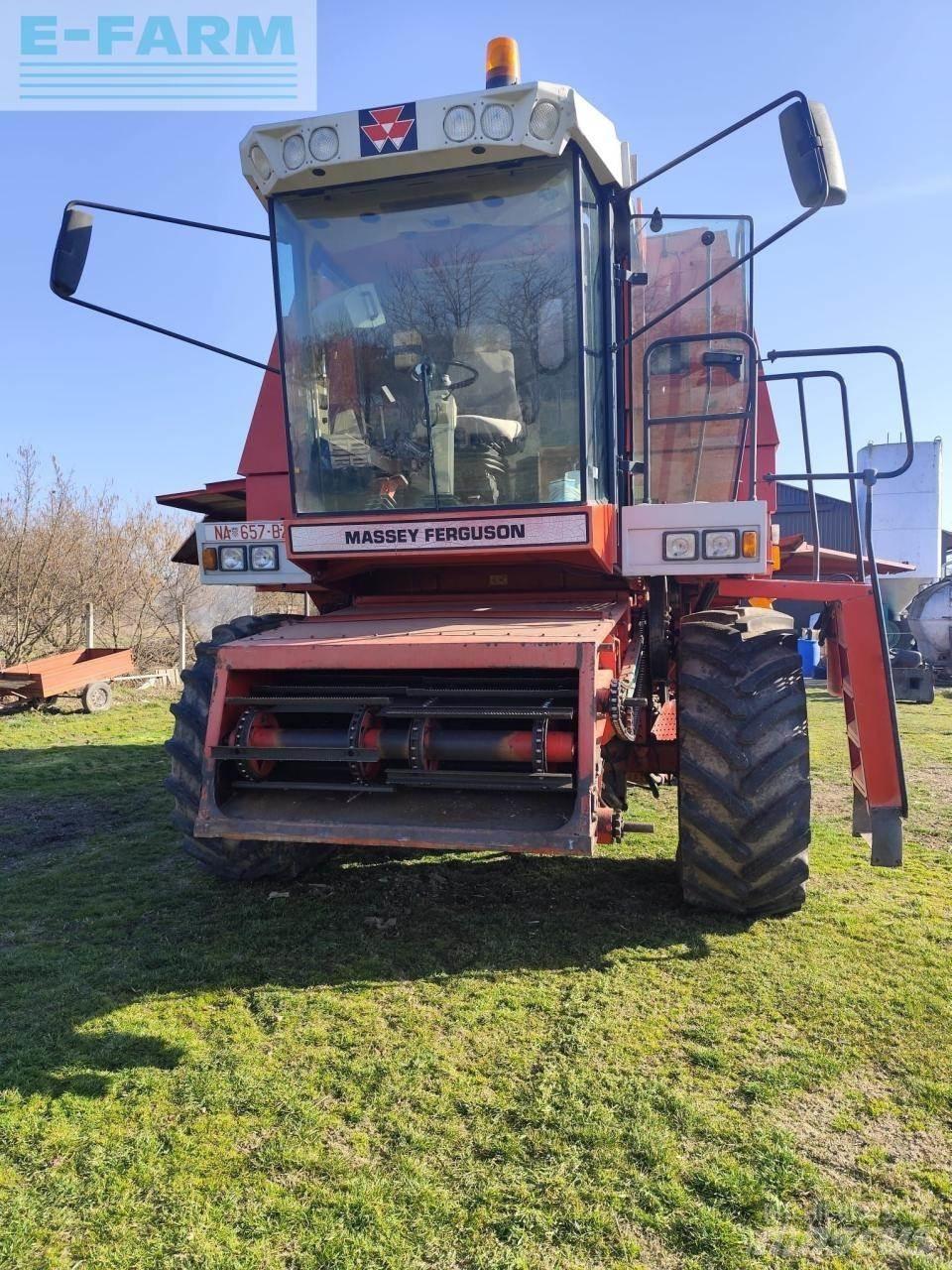 Massey Ferguson 38 Combine de secerat