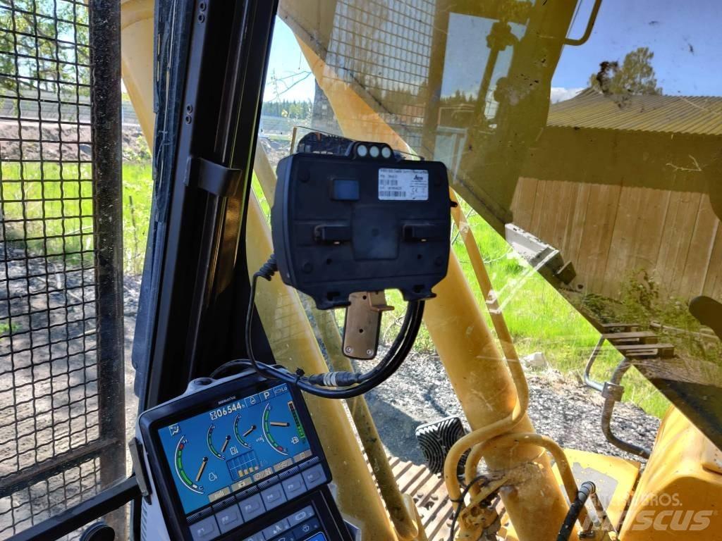 Komatsu HB215LC-1 Excavatoare pe șenile
