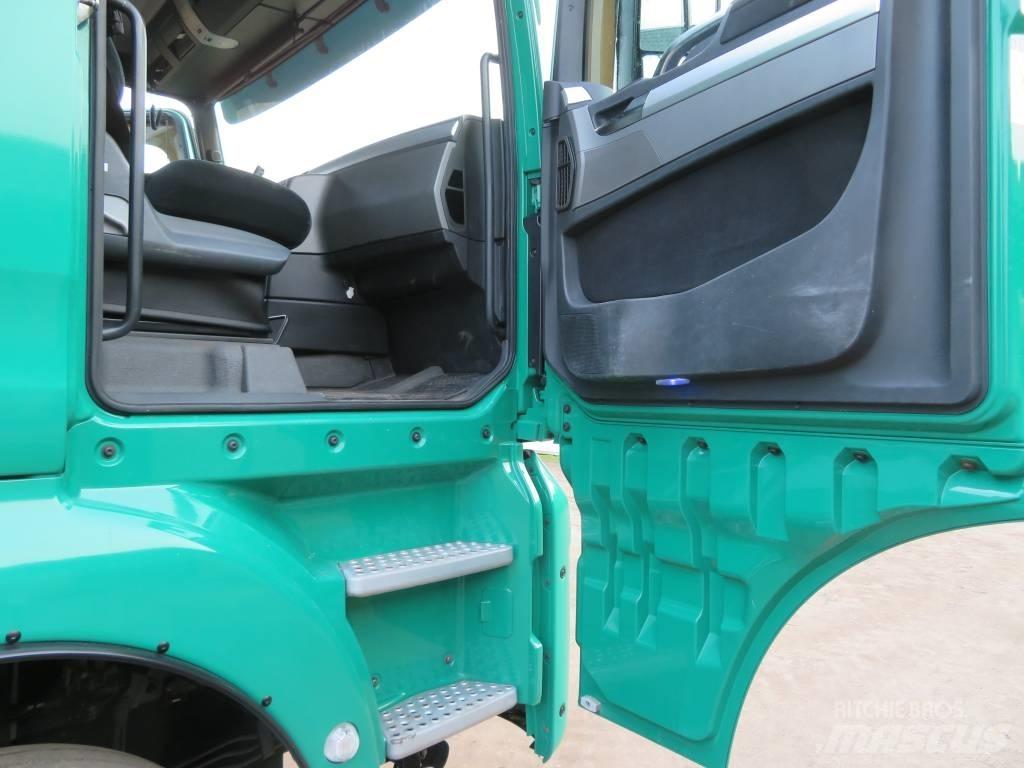 MAN TGX 33.480 Camion pentru lemne