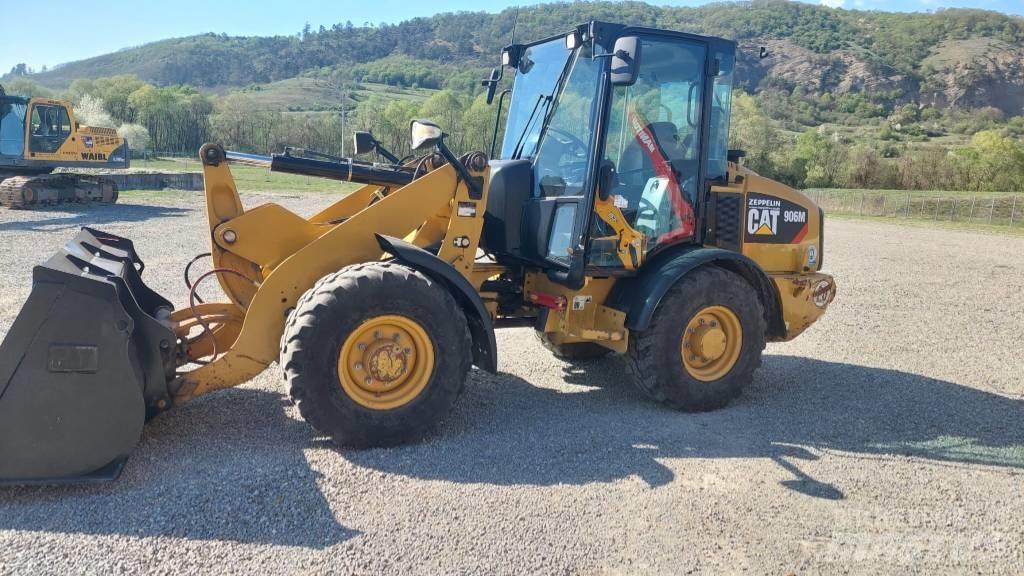 CAT 906 Incarcator pe pneuri