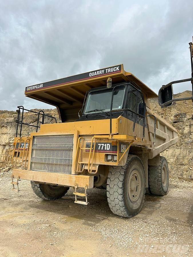CAT 771D Minitractor de teren