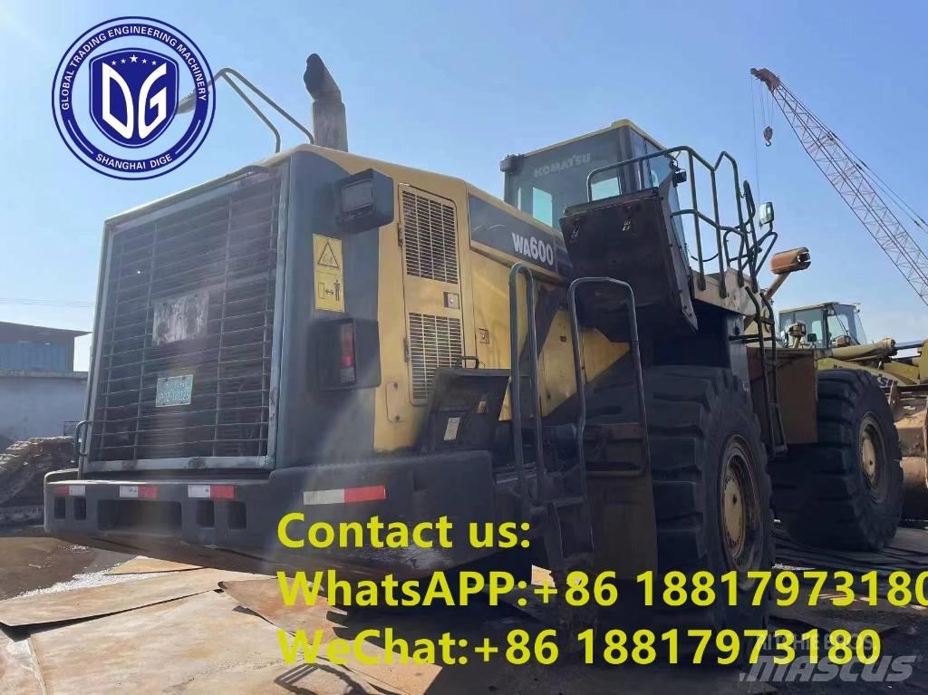 Komatsu WA 600-6 Incarcator pe pneuri