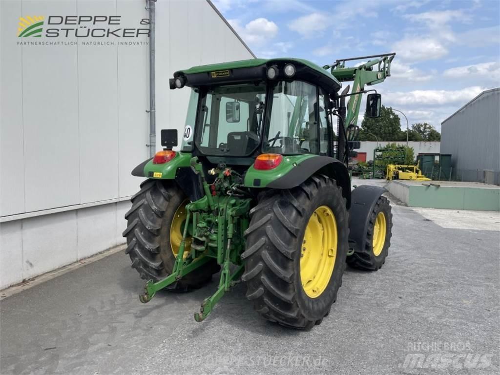 John Deere 5820 Tractoare