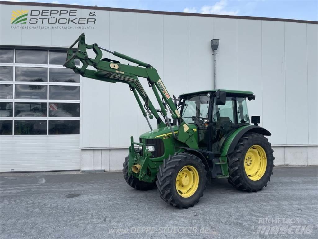 John Deere 5820 Tractoare