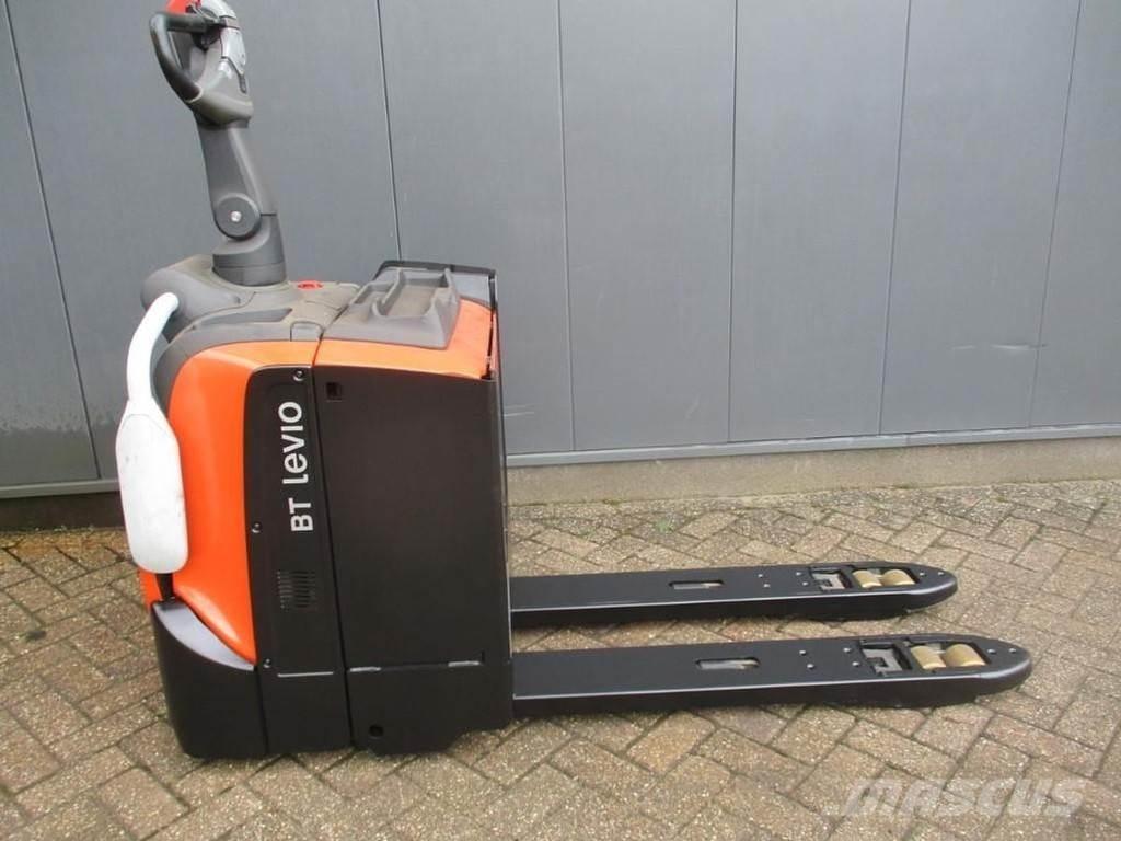 BT LPE 200 Transpaleta cu platforma