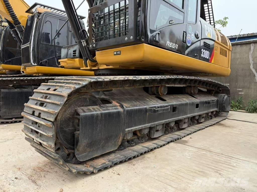 CAT 330 D2 Excavatoare pe șenile
