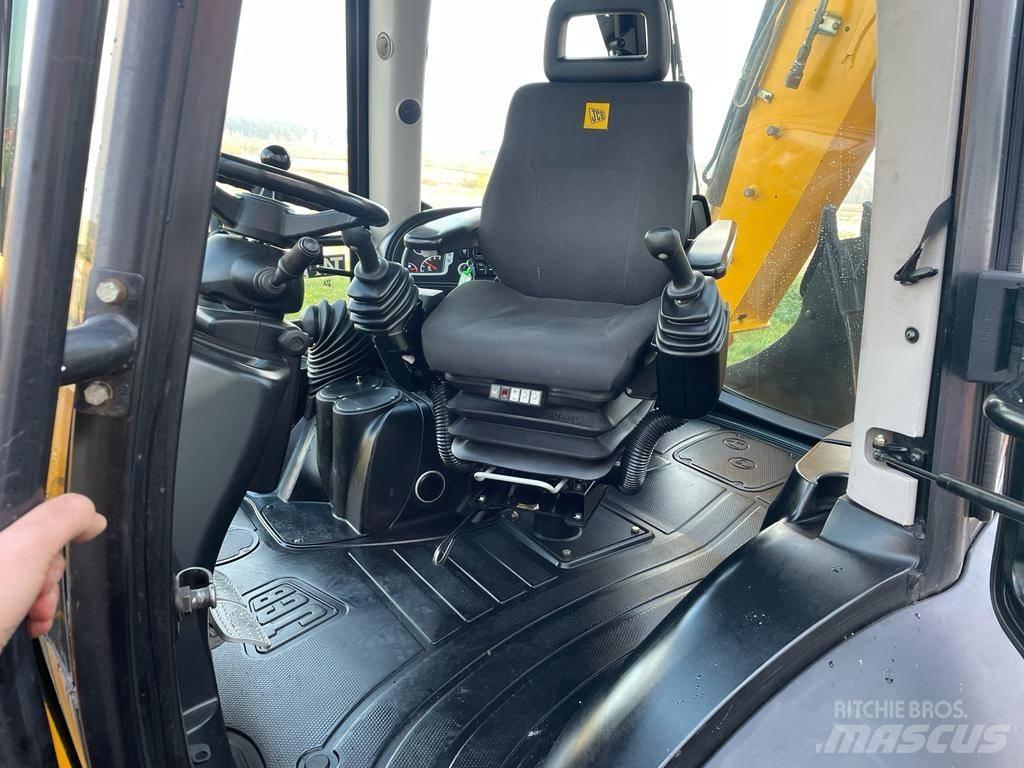 JCB 4 CX Buldoexcavatoare