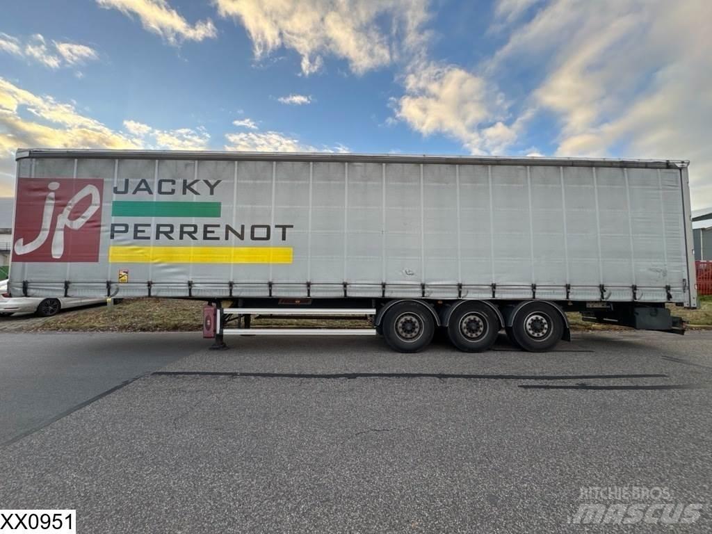 Fruehauf Tautliner Semi-remorca speciala