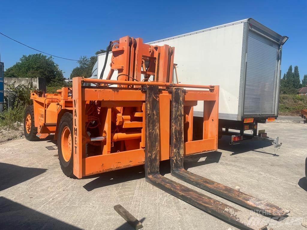 Valmet TD2212 Stivuitor diesel