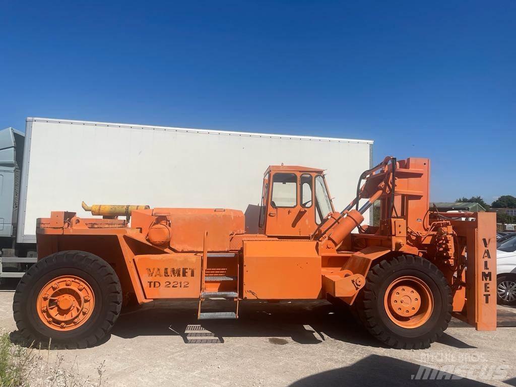 Valmet TD2212 Stivuitor diesel