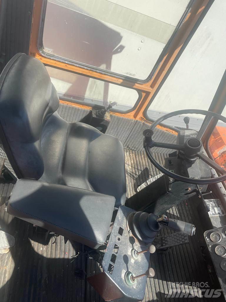 Valmet TD2212 Stivuitor diesel