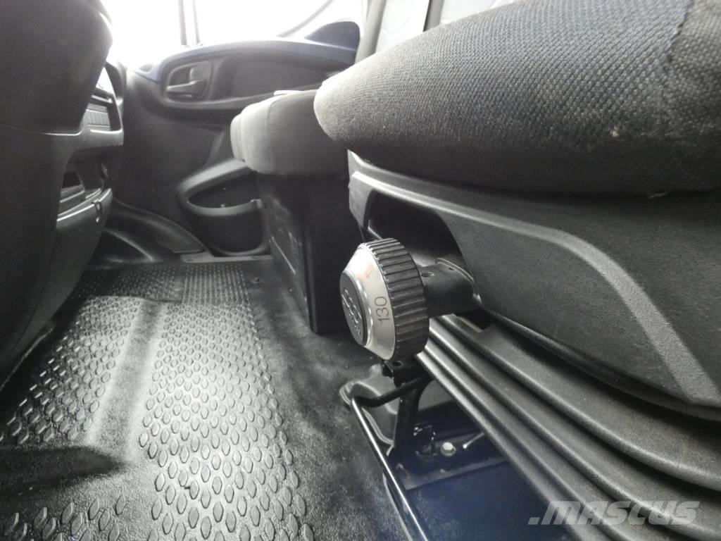Iveco 50C 18 Transportatoare vehicule